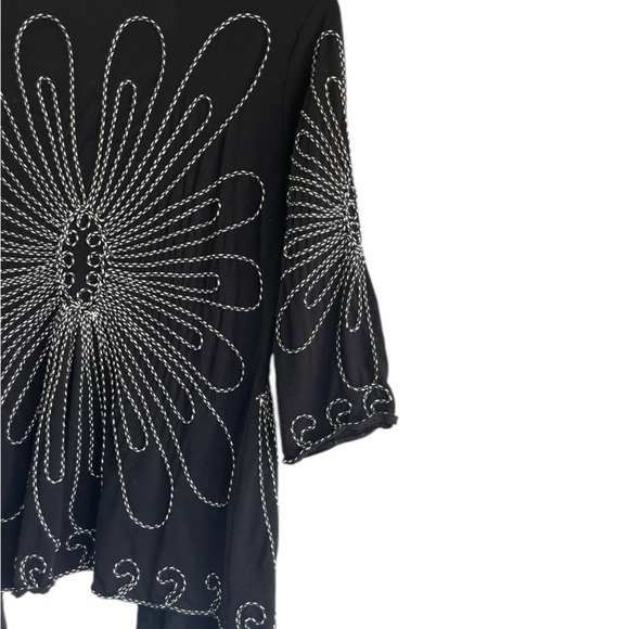 Once Again black/white detailed cardigan,. Size M Excellent condition. - Picture 4 of 10